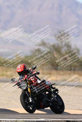 media/Dec-01-2025-Moto Forza (Mon) [[2daa91e15f]]/3-Beginner Group/Session 3 (Turn 3)/